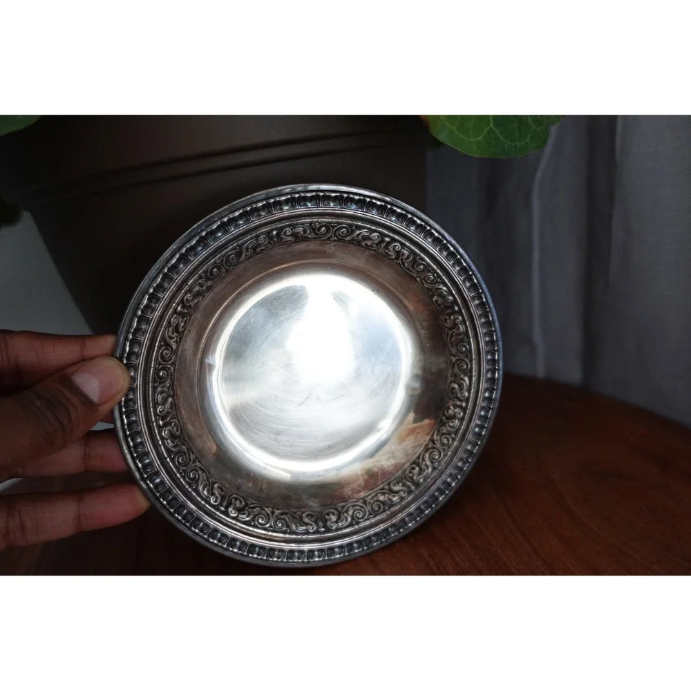 Vintage Reed &‎ Barton 1201 (A) Silver Plated Bowl Ornate Decorative Edge Decor